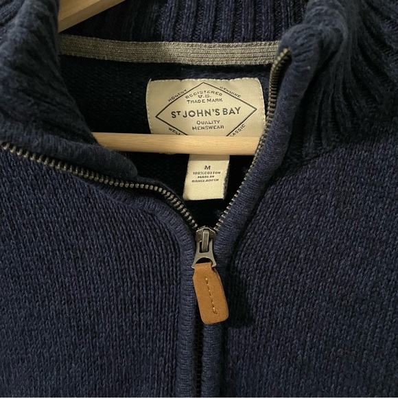 NEW St. John Bay Zip Up Sweater - size M - Picture 3 of 4